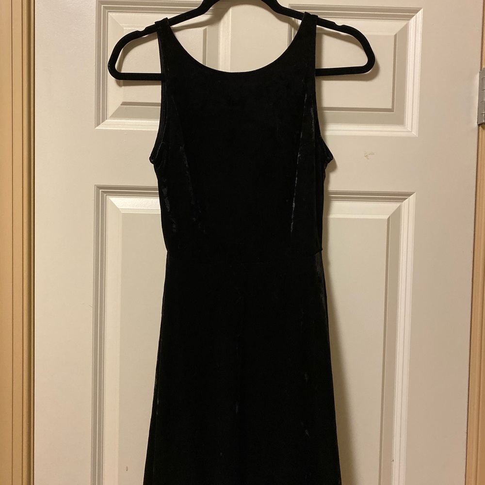 Crushed Velvet Black Dress size US 6